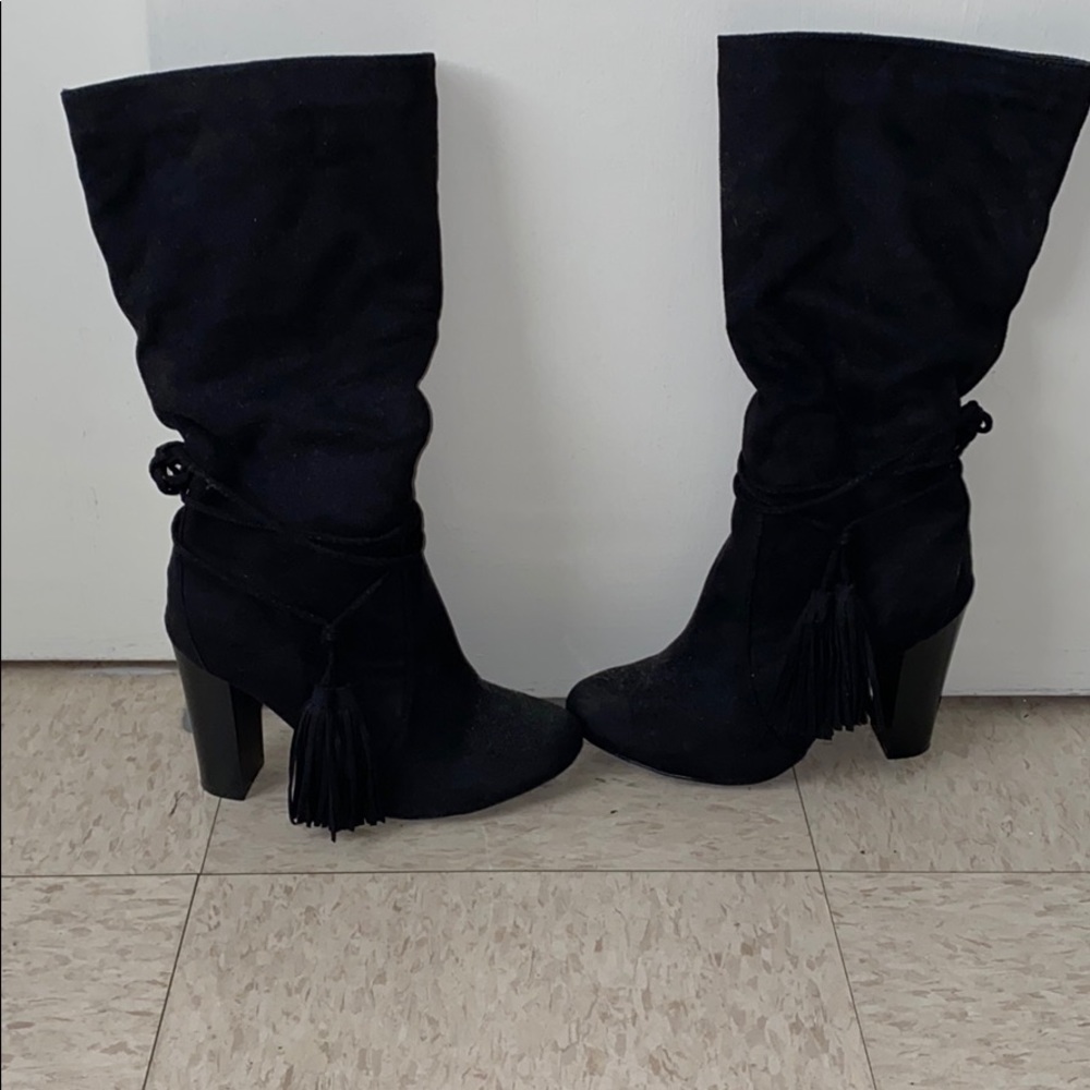 Women’s size 6.5 black boots